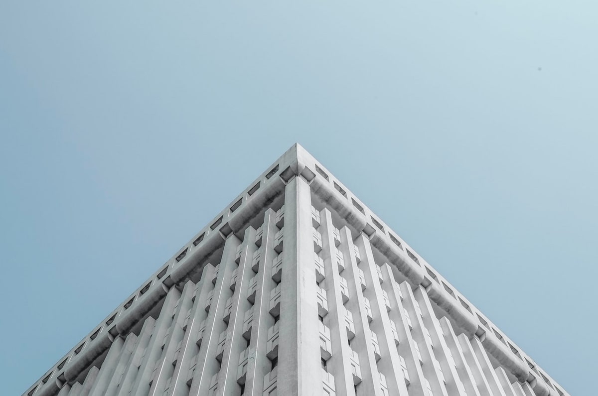 巴萨卖库库雷利亚只赚了980万欧，1年后切尔西就花了6300万